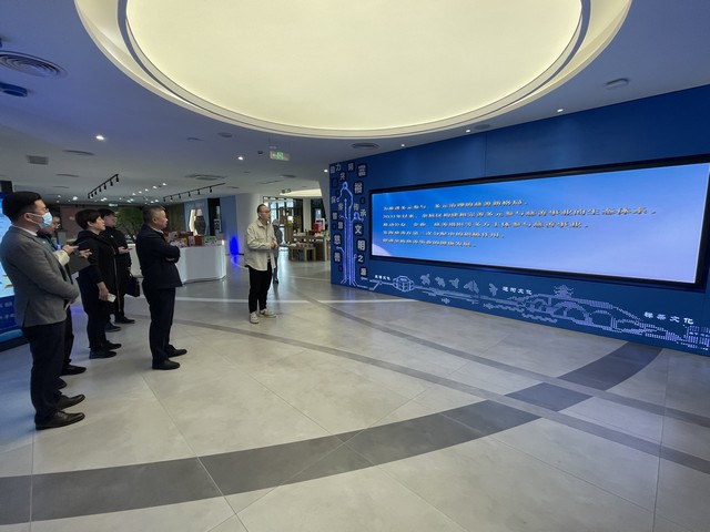 17e9216d73c429f906aedda8cd2c560f.jpg 17e9216d73c429f906aedda8cd2c560f.jpg