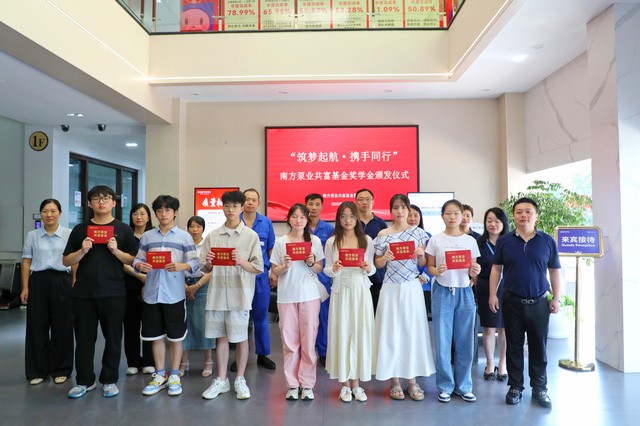 76d61b704b2793ed0dd29b6ce91b76ab.jpg 76d61b704b2793ed0dd29b6ce91b76ab.jpg